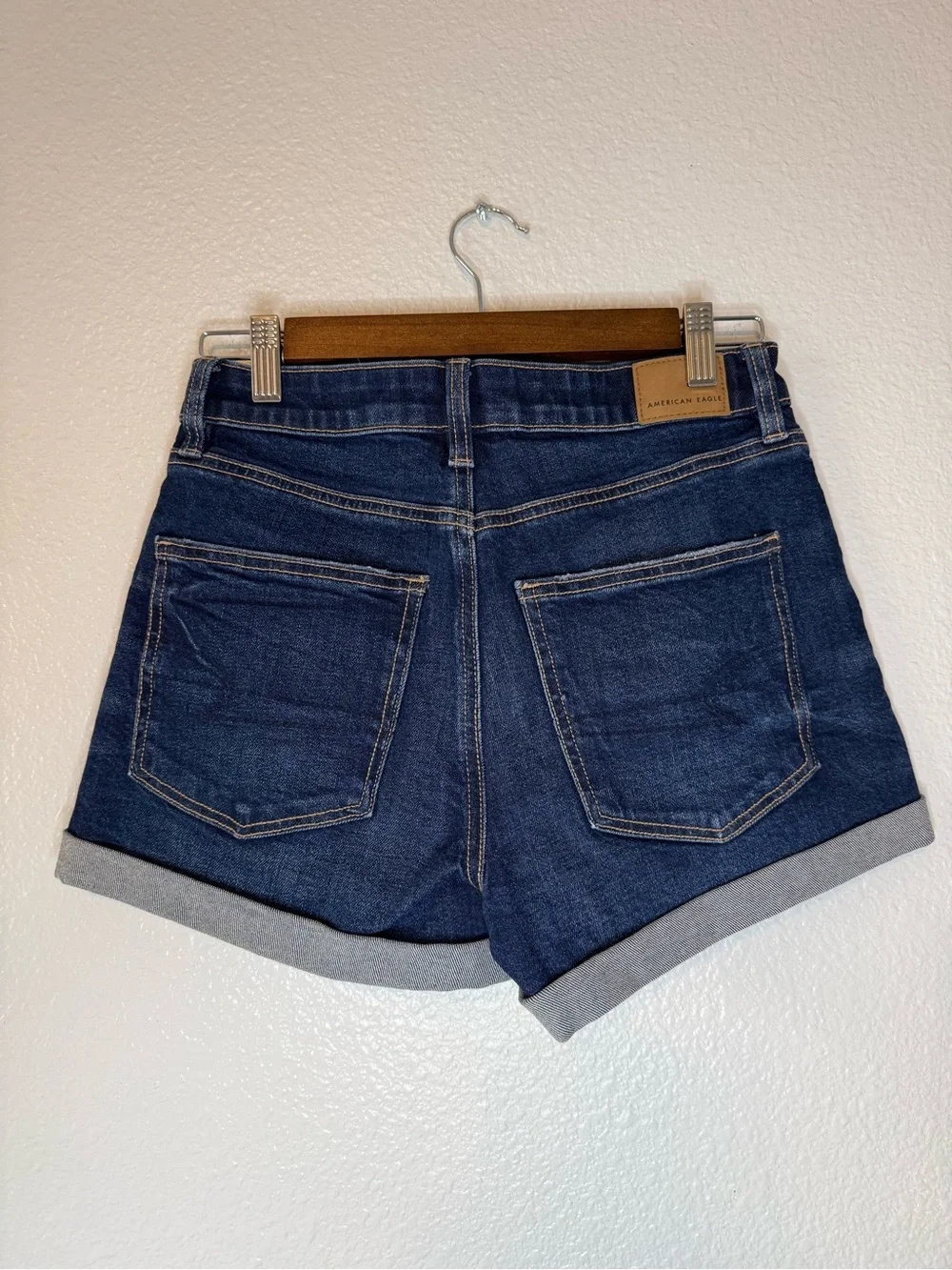American Eagle Mom Denim Shorts Dark Wash Size 2 High Rise Cuffed Stretch
